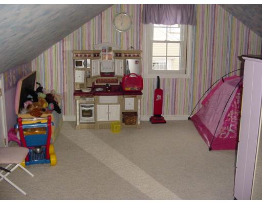 44 Darnell Road Worcester, MA 01606 - Photo 9 of 12 Gallery Image 9