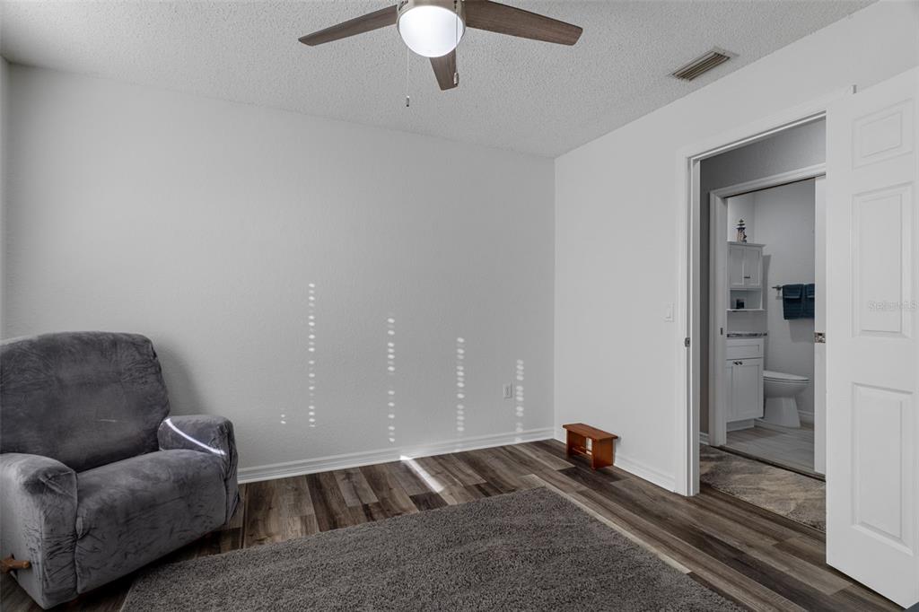 10918 Midland Bridge Road Hudson, FL 34667 - Photo 29 of 42 a living room with furniture