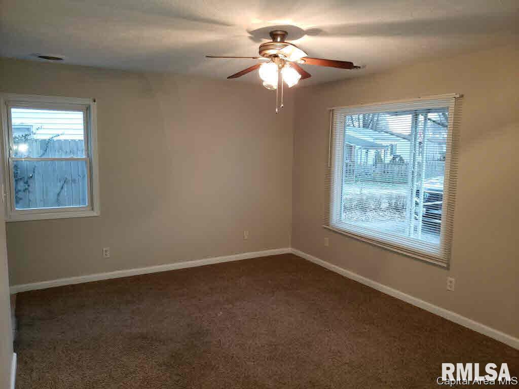 9 Goodwin Court Springfield, IL 62704 - Photo 3 of 11