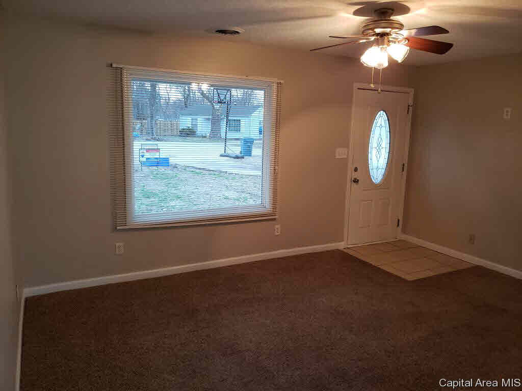 9 Goodwin Court Springfield, IL 62704 - Photo 9 of 11