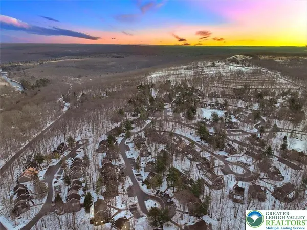 $269,000 | 144 Telemark, Lake Harmony, PA 18624