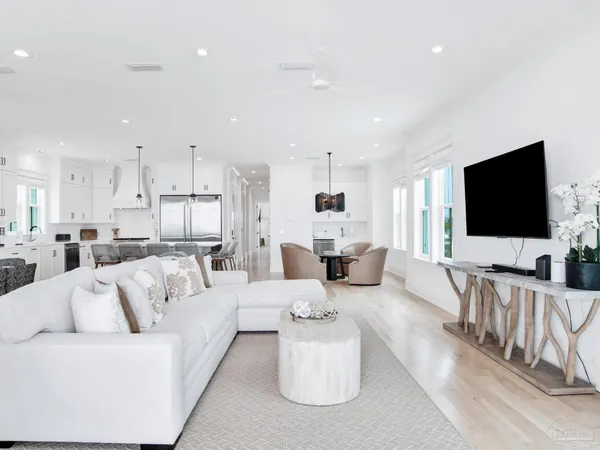 $4,300,000 | 16761 Perdido Key Drive, Pensacola, FL 32507
