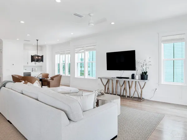 $4,300,000 | 16761 Perdido Key Drive, Pensacola, FL 32507