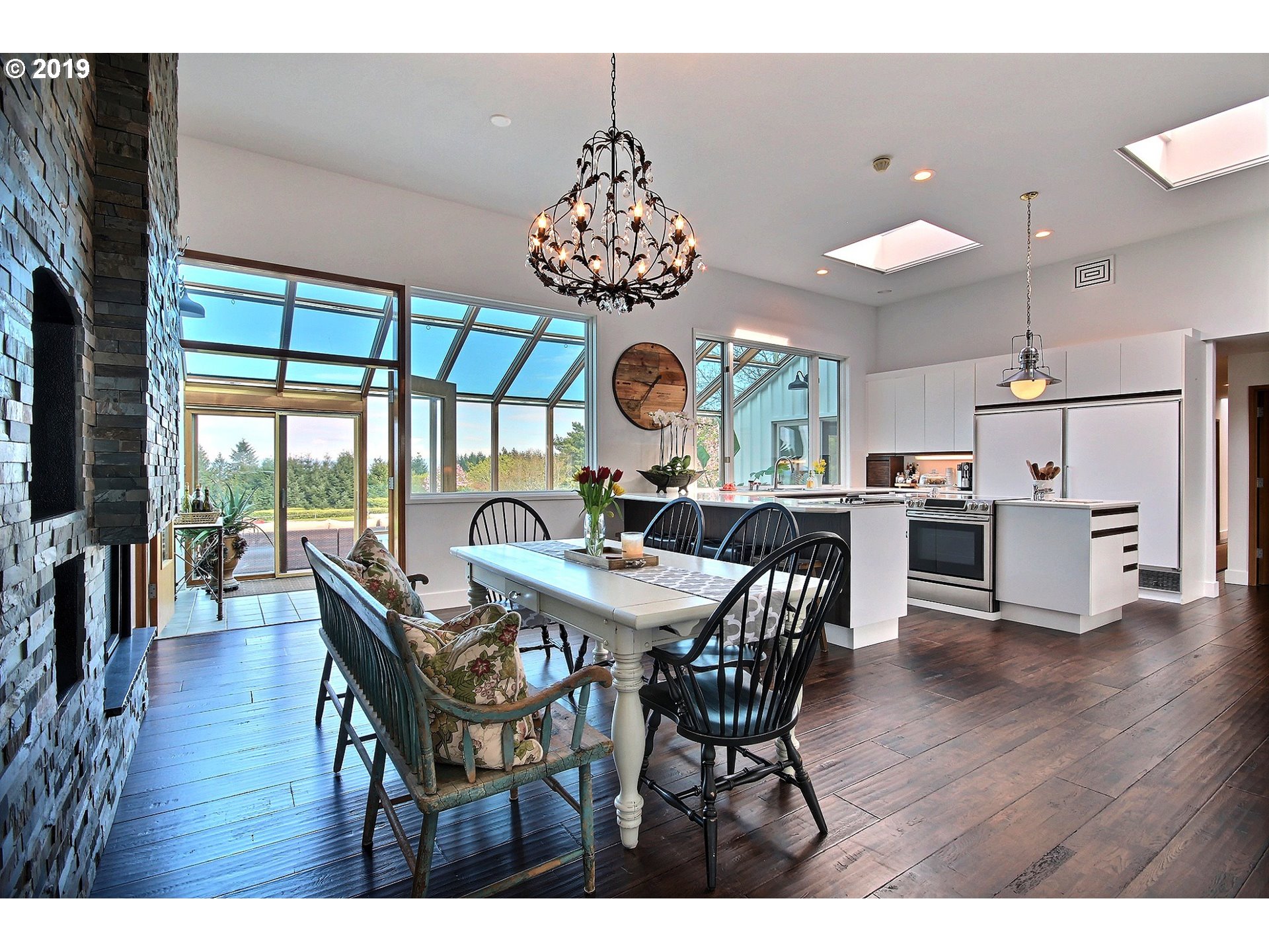 1323 Southwest Schaeffer Road West Linn, OR 97068 - Photo 10 of 31 Gallery Image 10