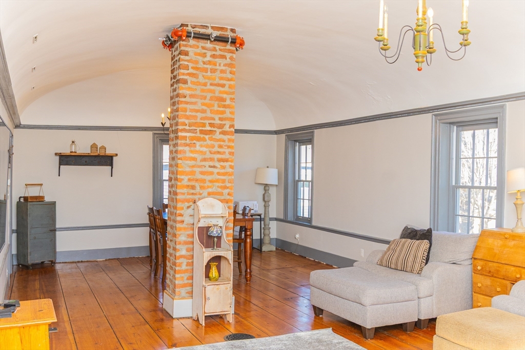 10 Baldwinville Road Templeton, MA 01468 - Photo 5 of 35 a living room with furniture and wooden floor