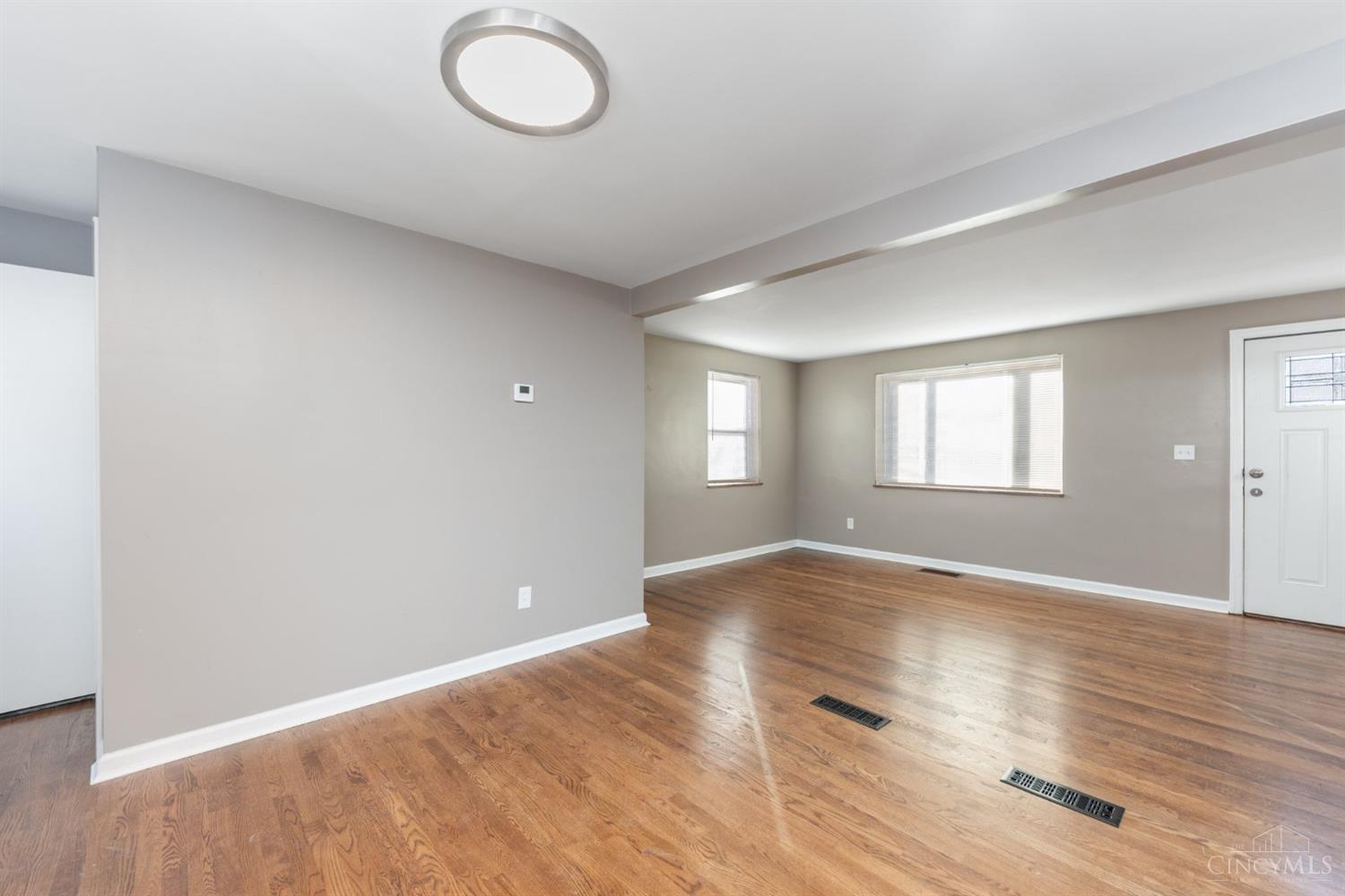 6860 Taylor Road Cincinnati, OH 45248 - Photo 18 of 31