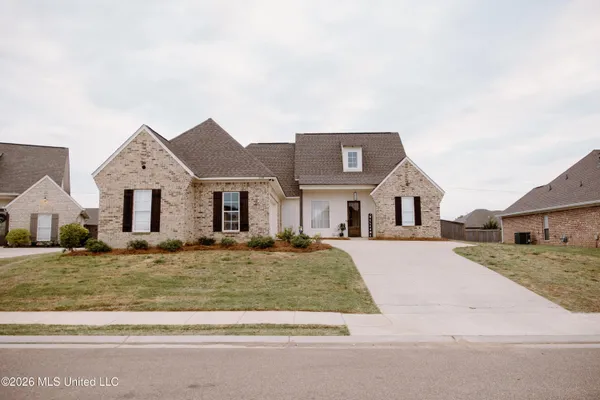 $344,900 | 209 Ashbury Cove, Canton, MS 39046