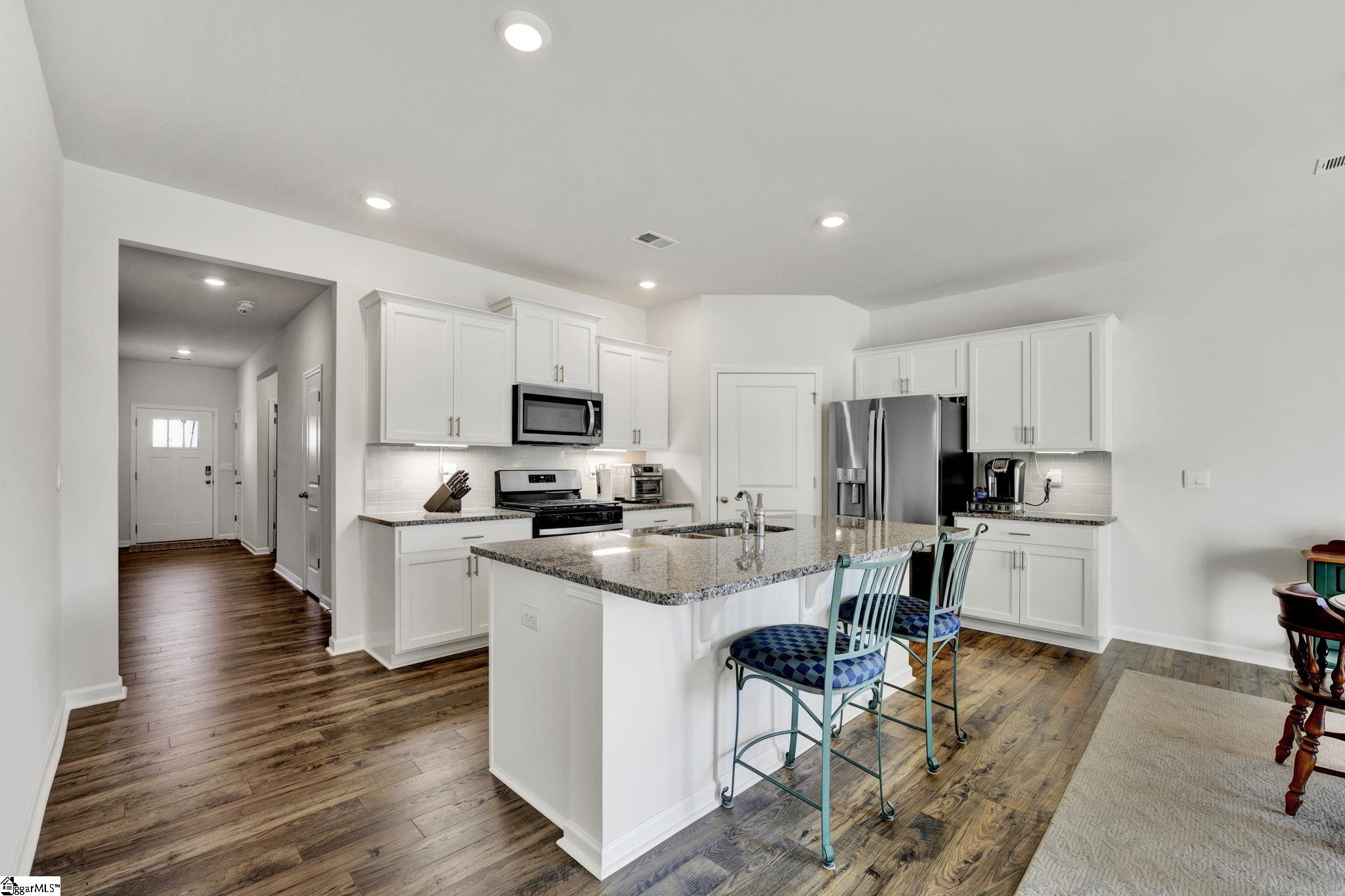 541 Sapling Gap Road Greer, SC 29651 - Photo 2 of 32