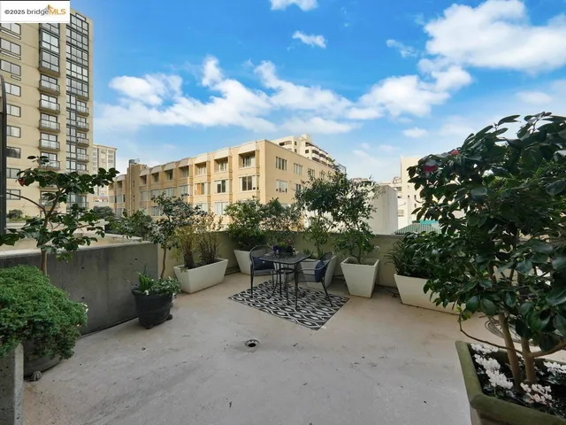 $698,000 | 1 Daniel Burnham Court, Unit 101, San Francisco, CA 94109