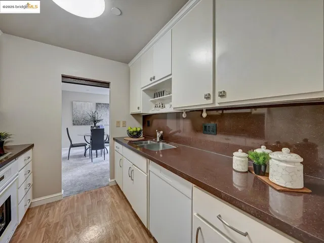 $698,000 | 1 Daniel Burnham Court, Unit 101, San Francisco, CA 94109