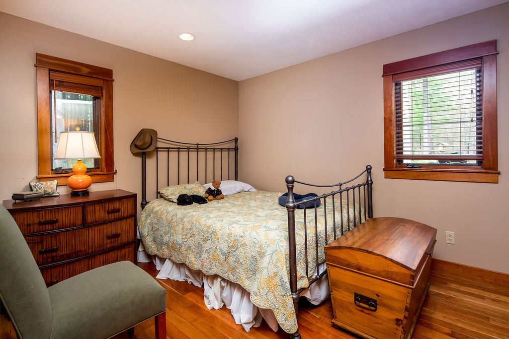 10719 Center Road Traverse City, MI 49686 - Photo 13 of 37 1866344-12.JPG