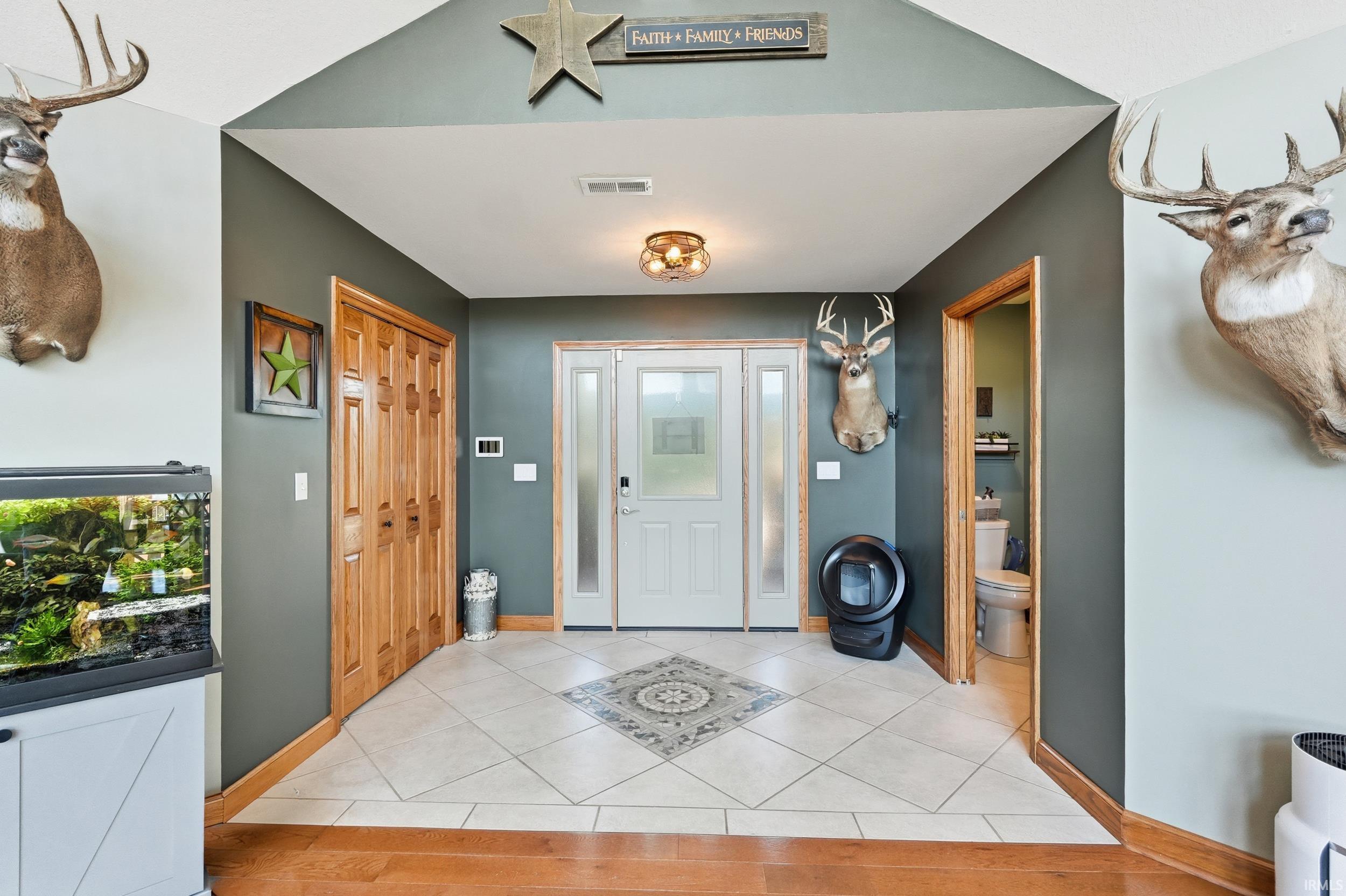 2300 South 8th Street Upland, IN 46989 - Photo 16 of 36