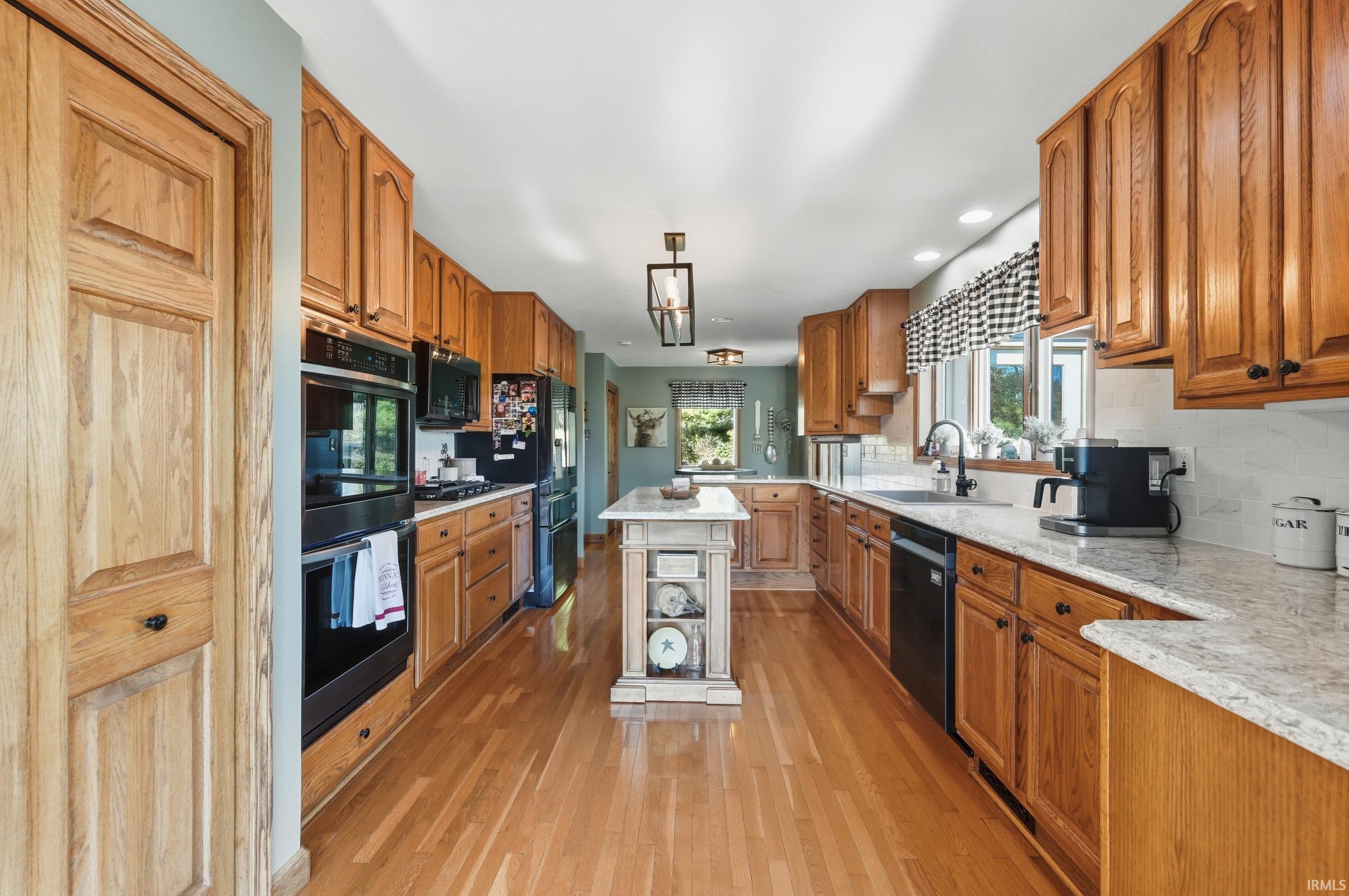 2300 South 8th Street Upland, IN 46989 - Photo 21 of 36