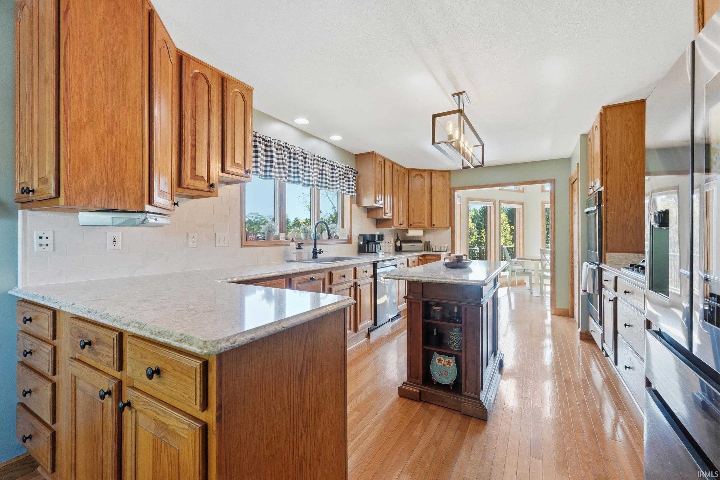 2300 South 8th Street Upland, IN 46989 - Photo 5 of 36