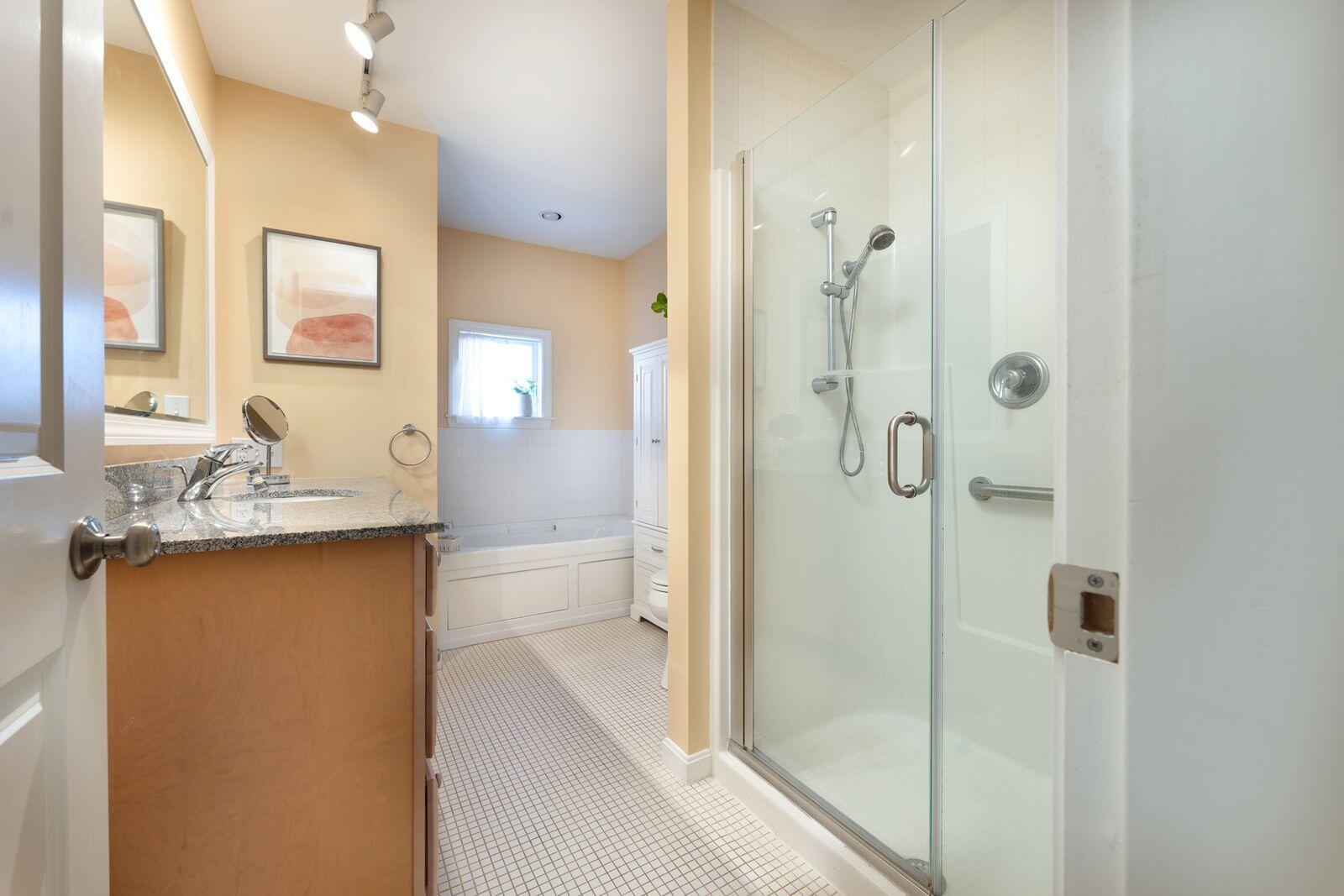 7 Fiddlehead Fern Trail, Unit 31 Brunswick, ME 04011 - Photo 25 of 49 7 FF Prime bath 2