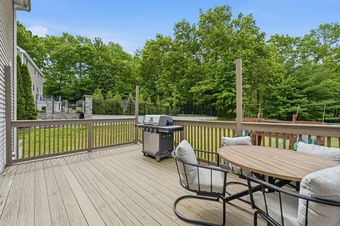 $550,000 | 11 Eileen Avenue, Clinton, MA 01510