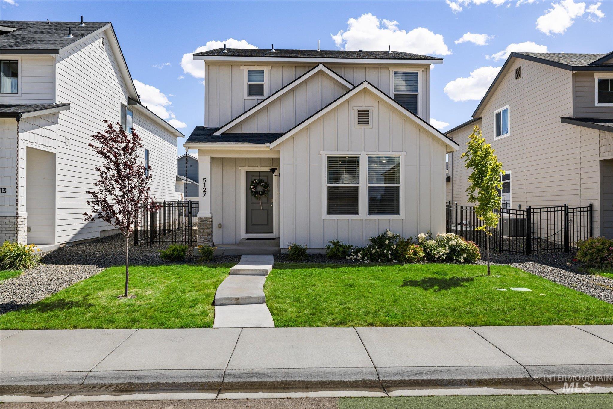 5127 West Avilla Drive Meridian, ID 83646 - Photo 2 of 38