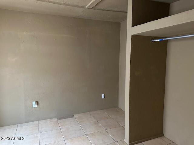 1000 East Garfield Street Phoenix, AZ 85006 - Photo 6 of 12 a view of an empty room