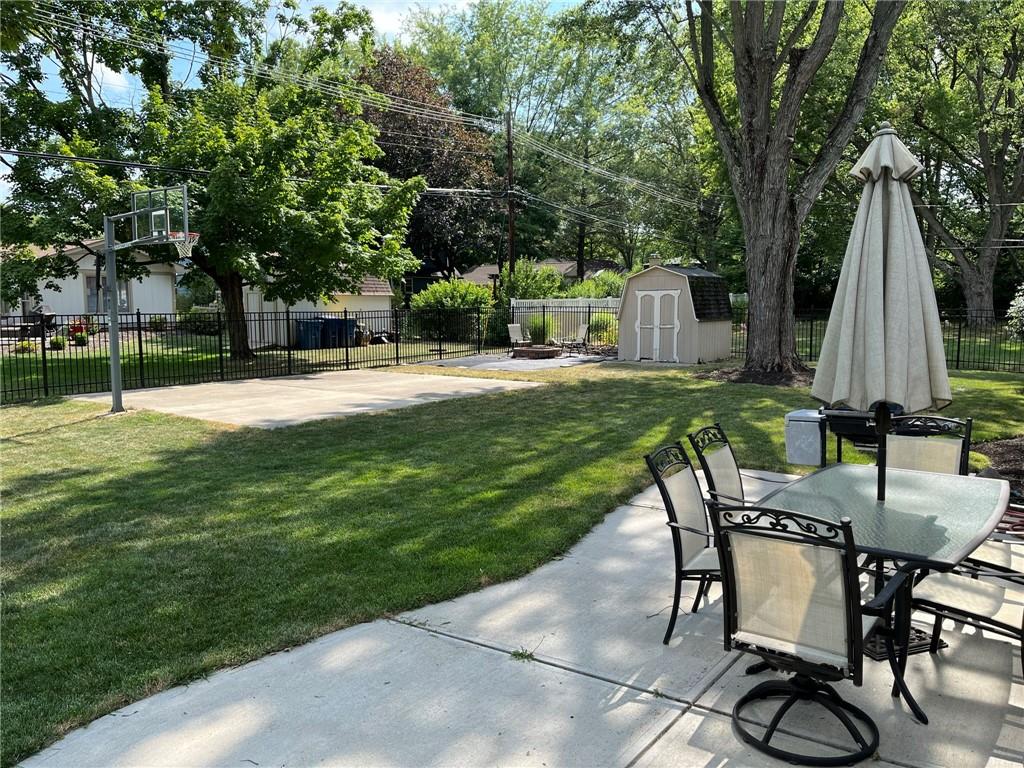 755 Alwyne Road Carmel, IN 46032 - Photo 8 of 30 Gallery Image 8