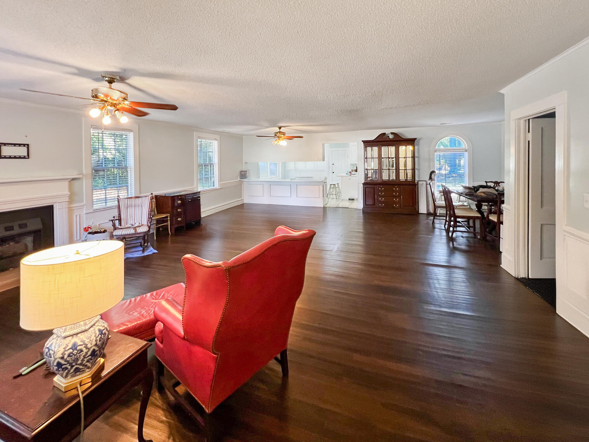 104 Felder Street Reevesville, SC 29471 - Photo 4 of 16 felderliving