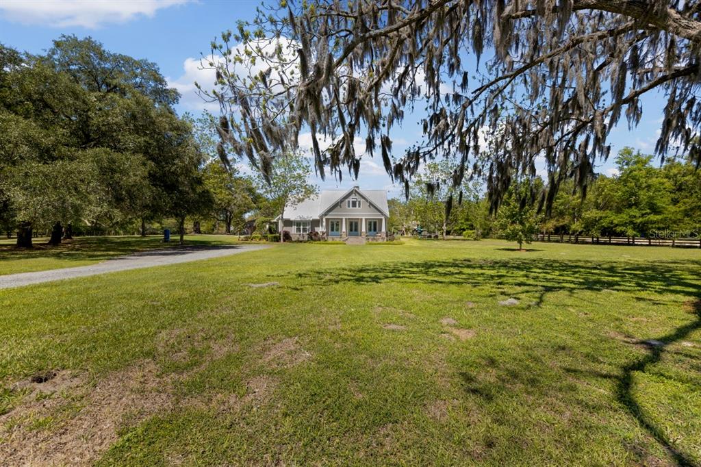 4821 Southwest 53rd Terrace Bell, FL 32619 - Photo 92 of 97