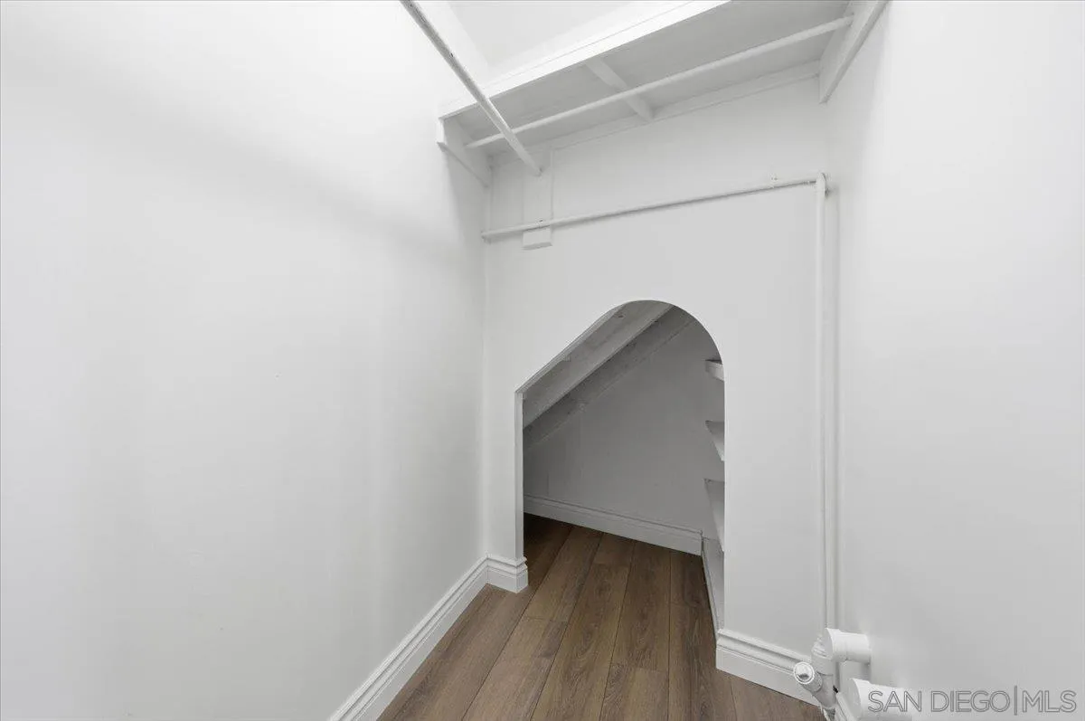 4341 Vista Way, Unit A La Mesa, CA 91941 - Photo 19 of 24 a view of a hallway