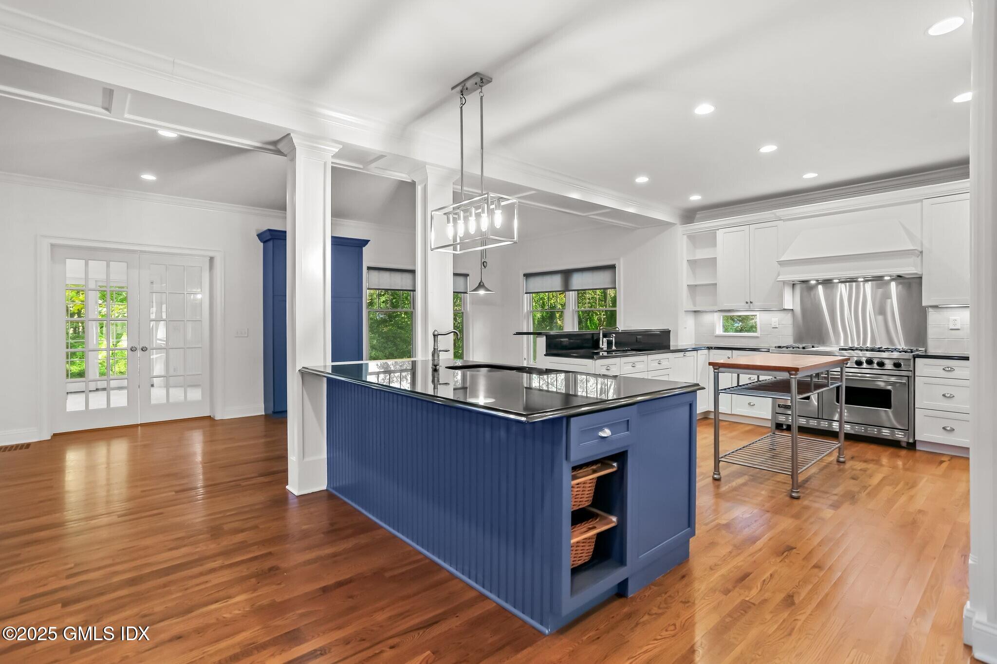 348 Sound Beach Avenue Old Greenwich, CT 06870 - Photo 8 of 61 105 348 Sound Beach Ave. Kitchen - Break