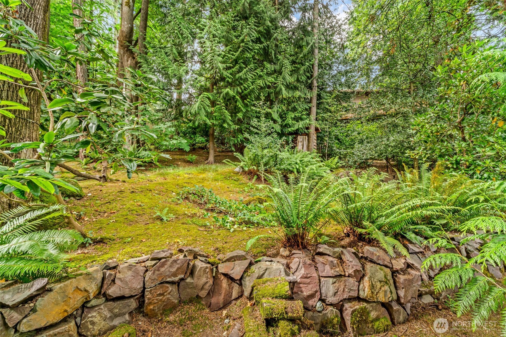 10554 Northeast 150th Court Bothell, WA 98011 - Photo 34 of 39