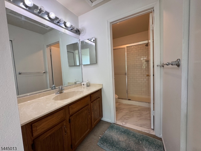 30 Wentworth Road, Unit 30 Bedminster, NJ 07921 - Photo 12 of 15