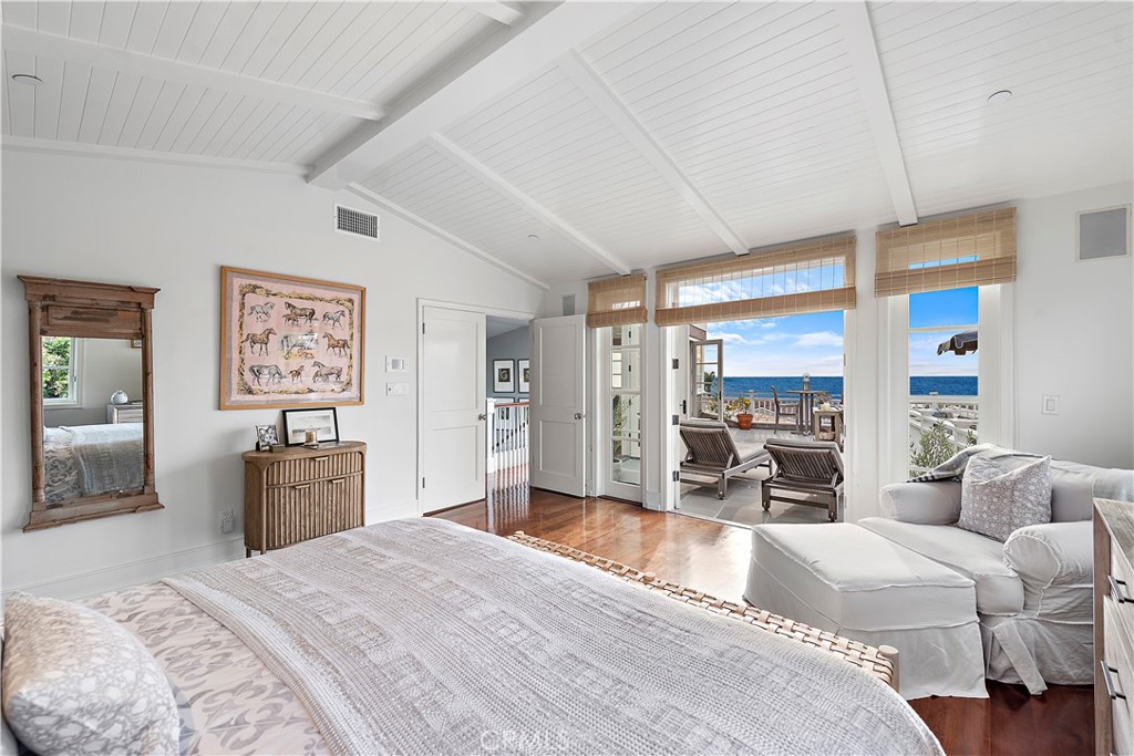 324 Emerald Bay Laguna Beach, CA 92651 - Photo 11 of 47