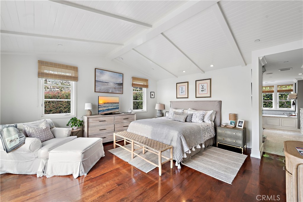 324 Emerald Bay Laguna Beach, CA 92651 - Photo 10 of 47