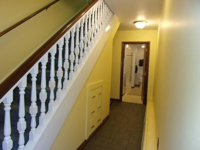 1413 East West Road Dummerston, VT 05301 - Photo 11 of 33