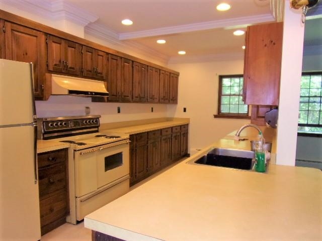 1413 East West Road Dummerston, VT 05301 - Photo 5 of 33