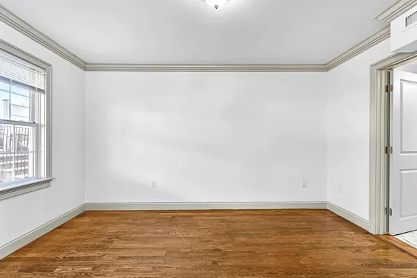 a view of empty room with window