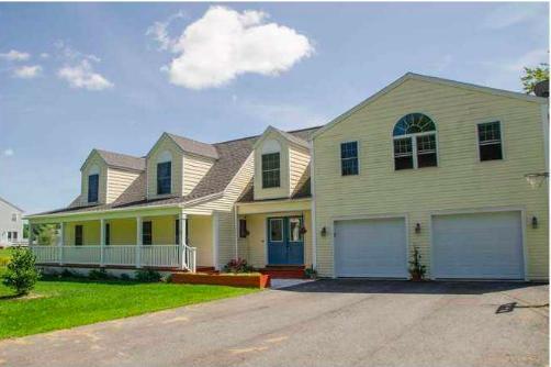 117 Longfellow Road Gorham, ME 04038 - Photo 1 of 21 Screen Shot 2019-03-19 at 11.05.05 AM