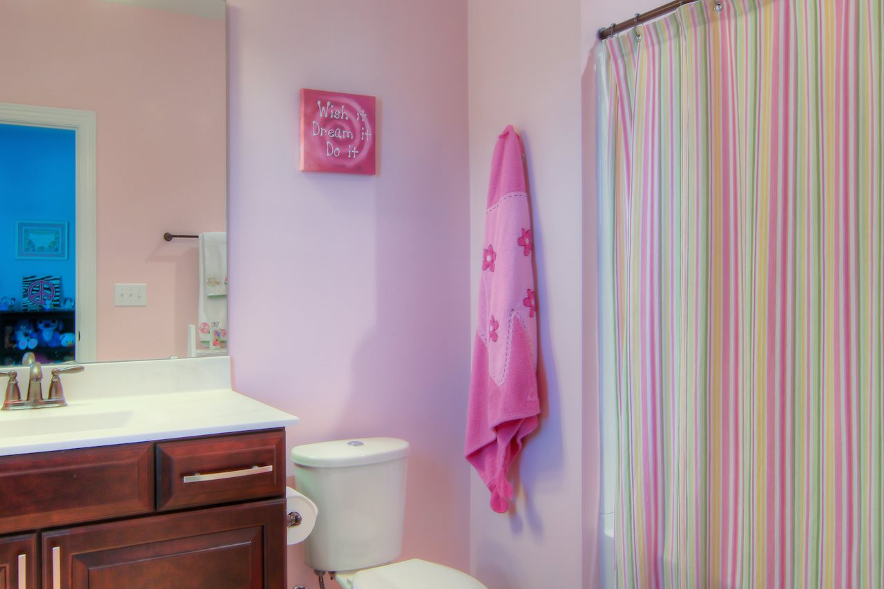 8333 Henderson Road Apex, NC 27539 - Photo 23 of 25 Bathroom