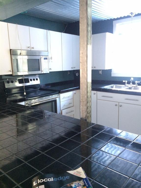 951 Sabattus Street Lewiston, ME 04240 - Photo 17 of 32 Photo