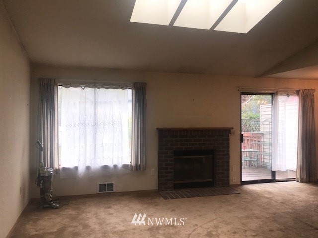 2132 185th Place Southeast Bothell, WA 98012 - Photo 3 of 11