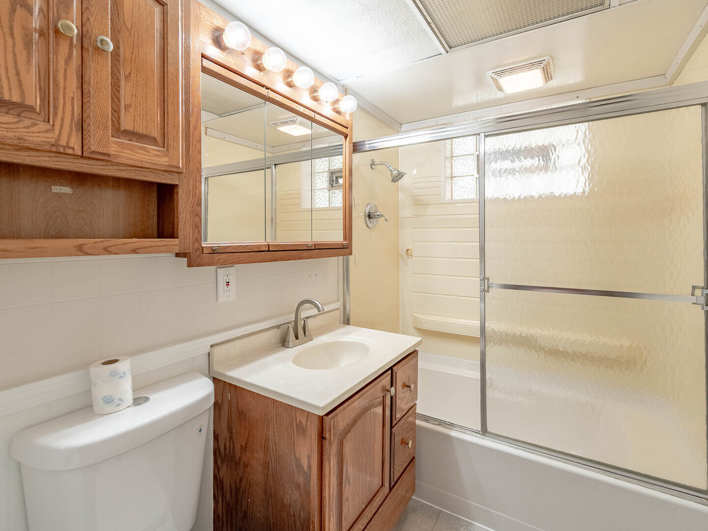 15117 La Crosse Avenue Oak Forest, IL 60452 - Photo 8 of 14