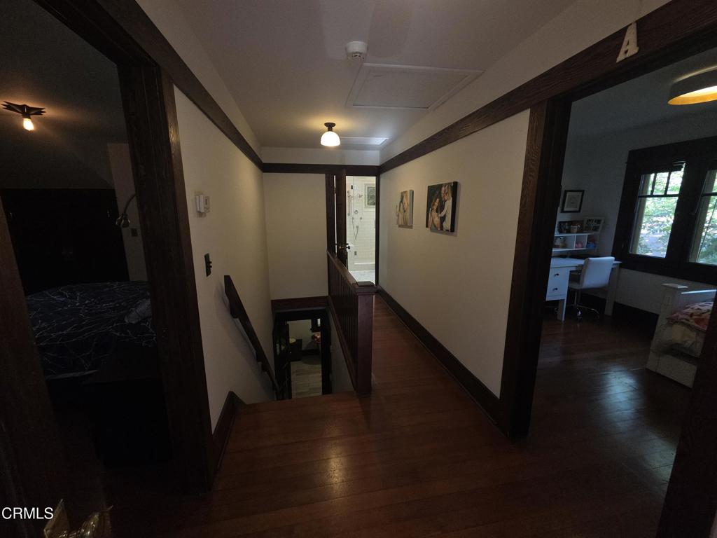 126 North Meridith Avenue Pasadena, CA 91106 - Photo 19 of 31 18 hall