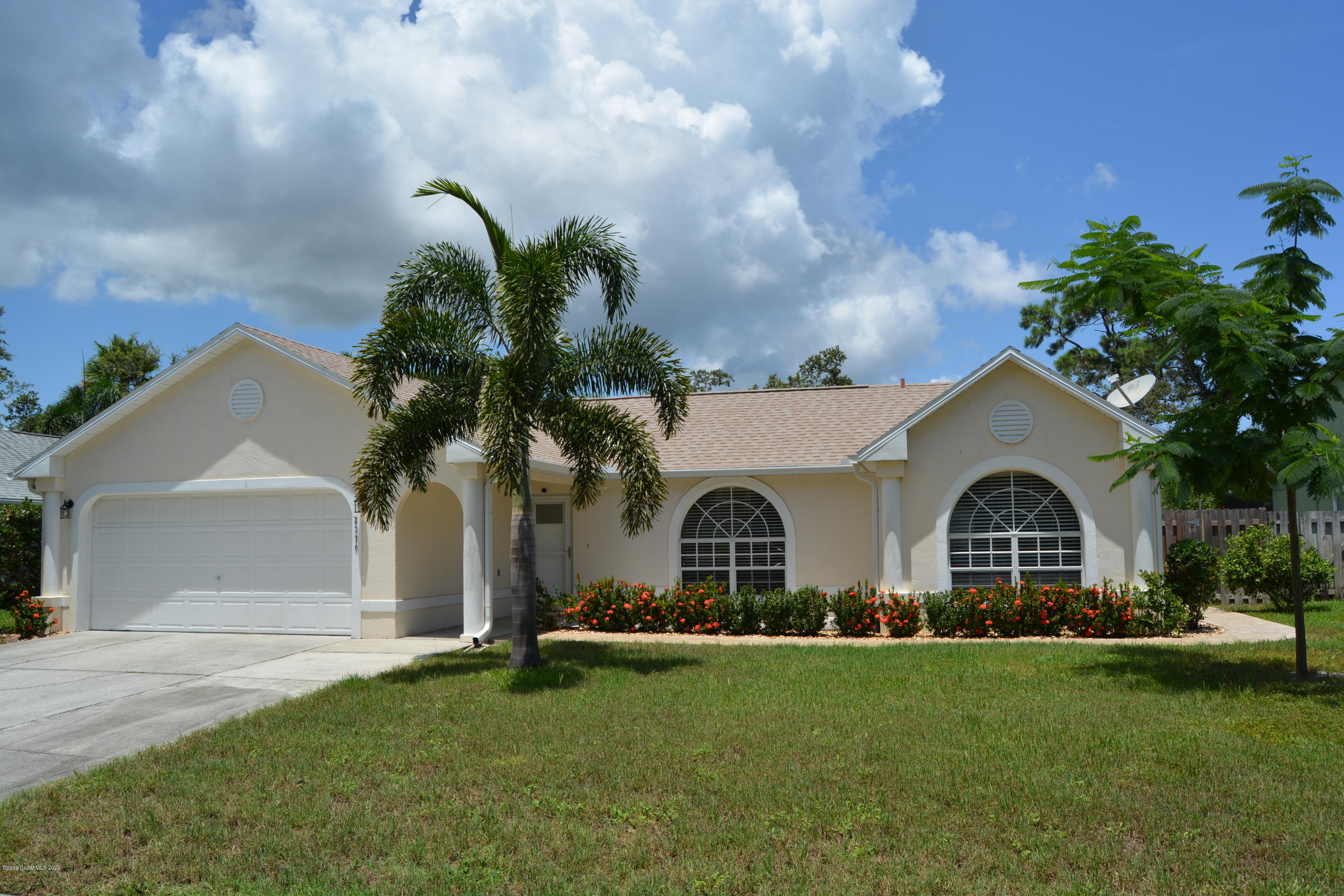 2370 Hickory Creek Road Melbourne, FL 32935 - Photo 1 of 37 DSC_0007