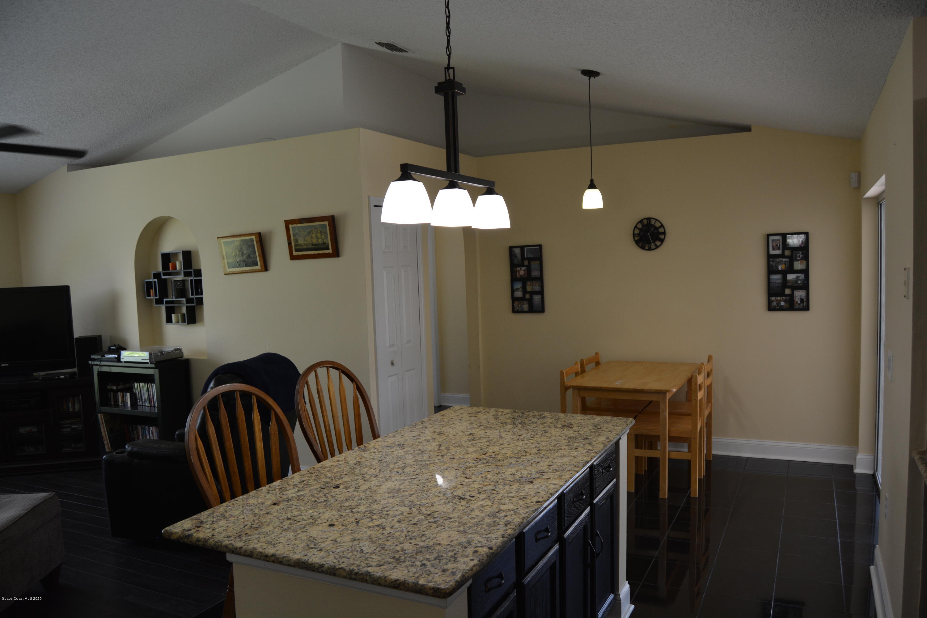2370 Hickory Creek Road Melbourne, FL 32935 - Photo 13 of 37 DSC_0047