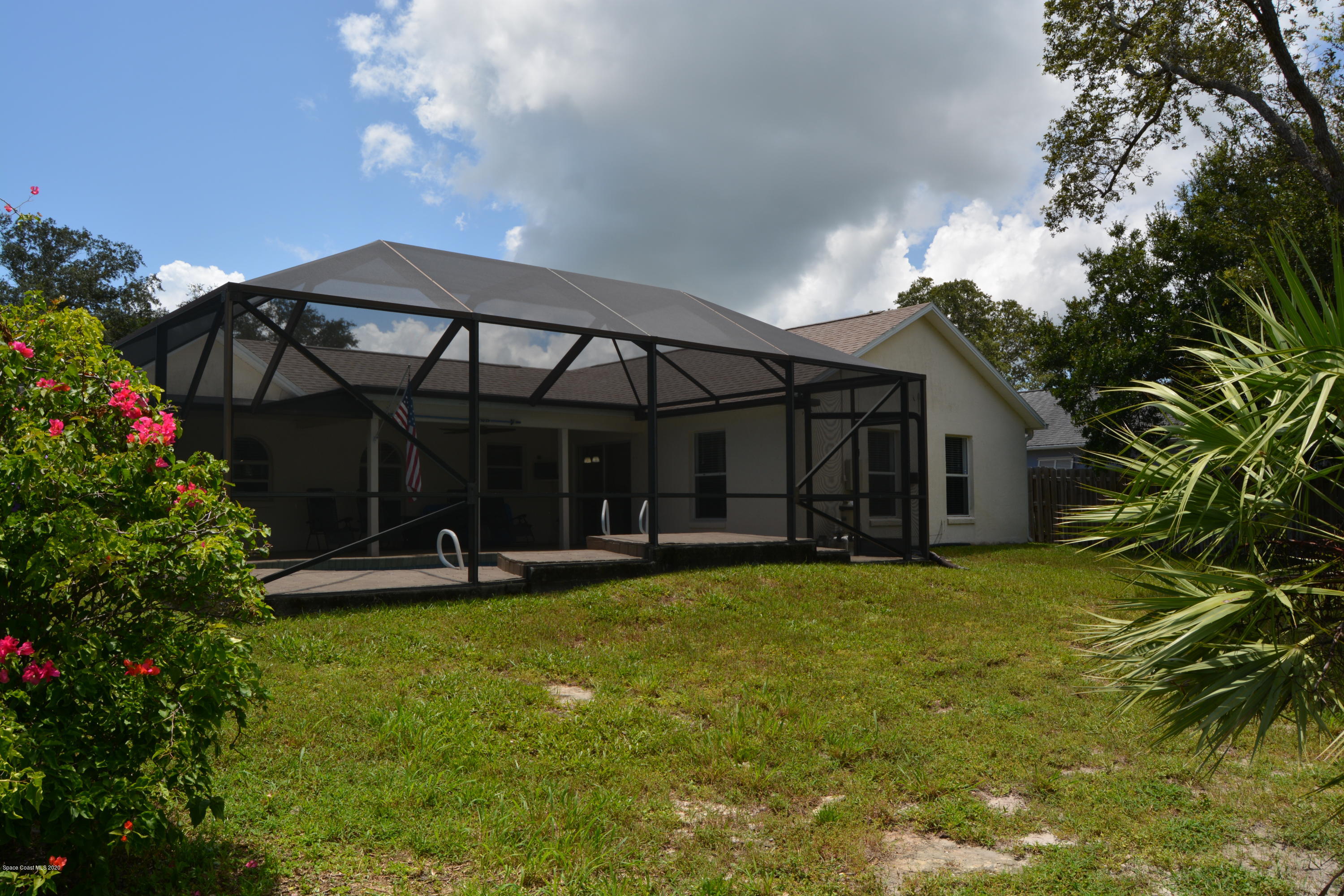 2370 Hickory Creek Road Melbourne, FL 32935 - Photo 4 of 37 DSC_0017