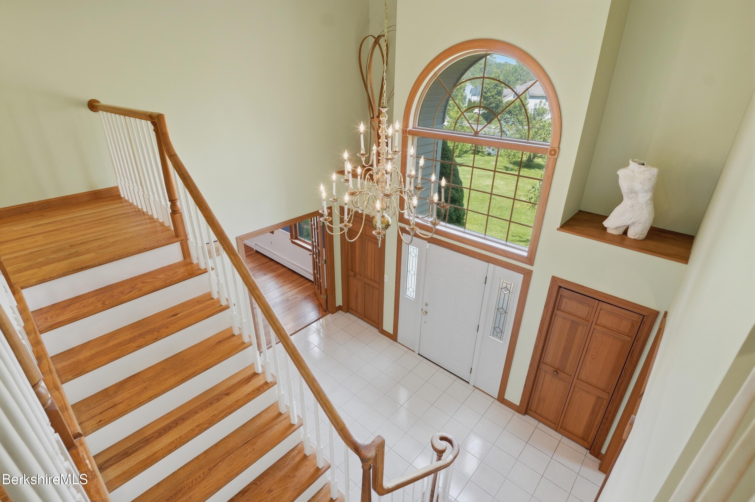 36 Meadow Ridge Drive Pittsfield, MA 01201 - Photo 28 of 54 dsc08541