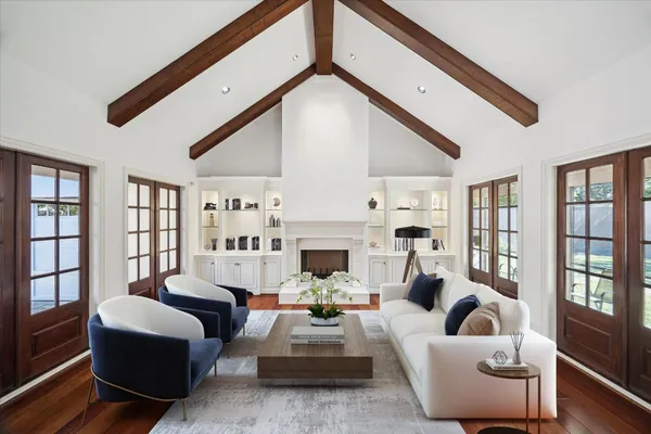 $2,850,000 | 210 Glenwood Drive, Houston, TX 77007