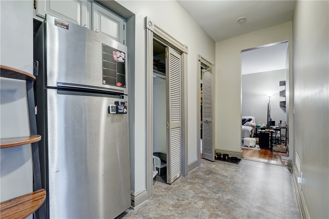 86 Kenilworth Terrace, Unit 2 Rochester, NY 14605 - Photo 5 of 19 Gallery Image 5