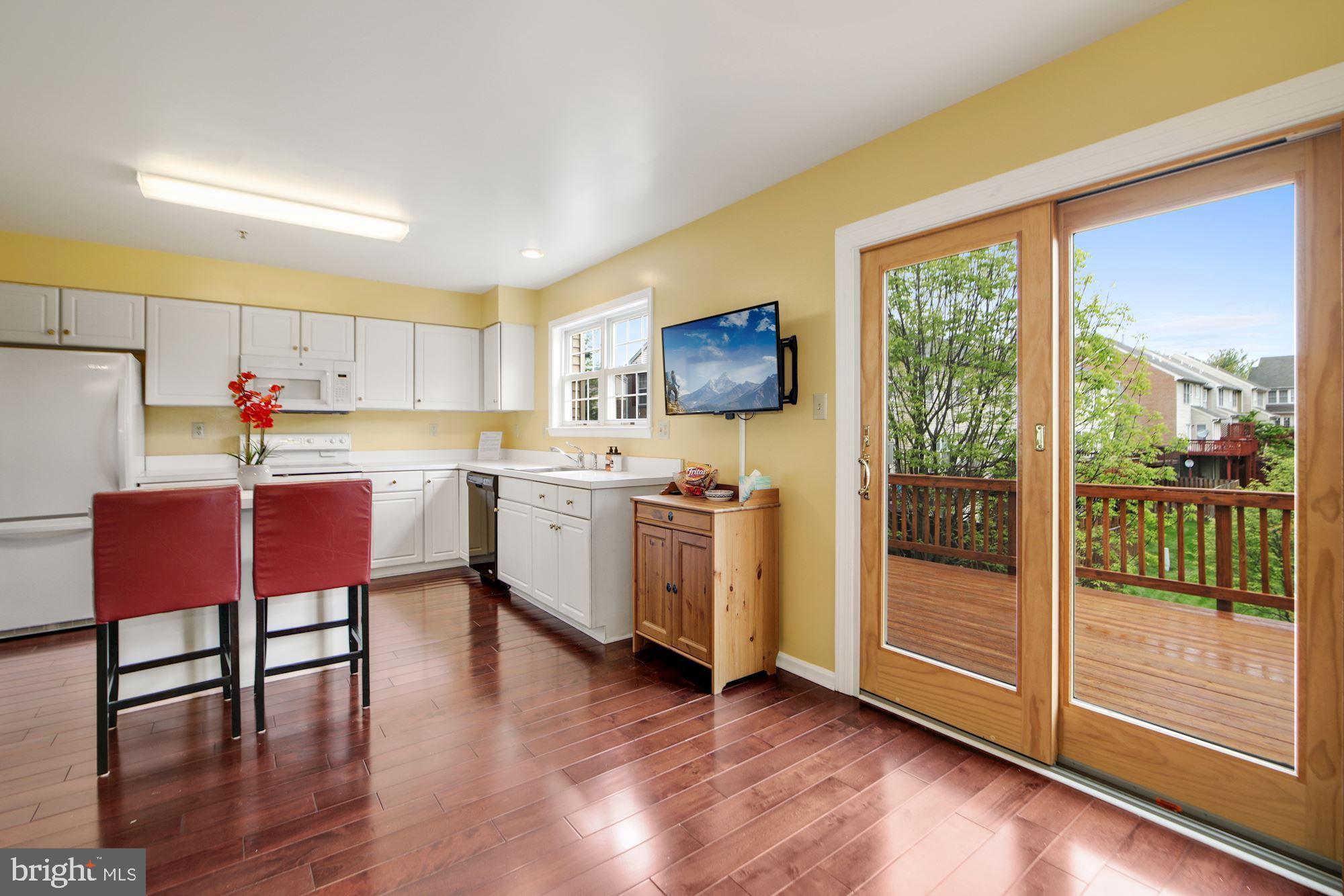 14211 Plum Run Way Silver Spring, MD 20906 - Photo 3 of 33 Kitchen