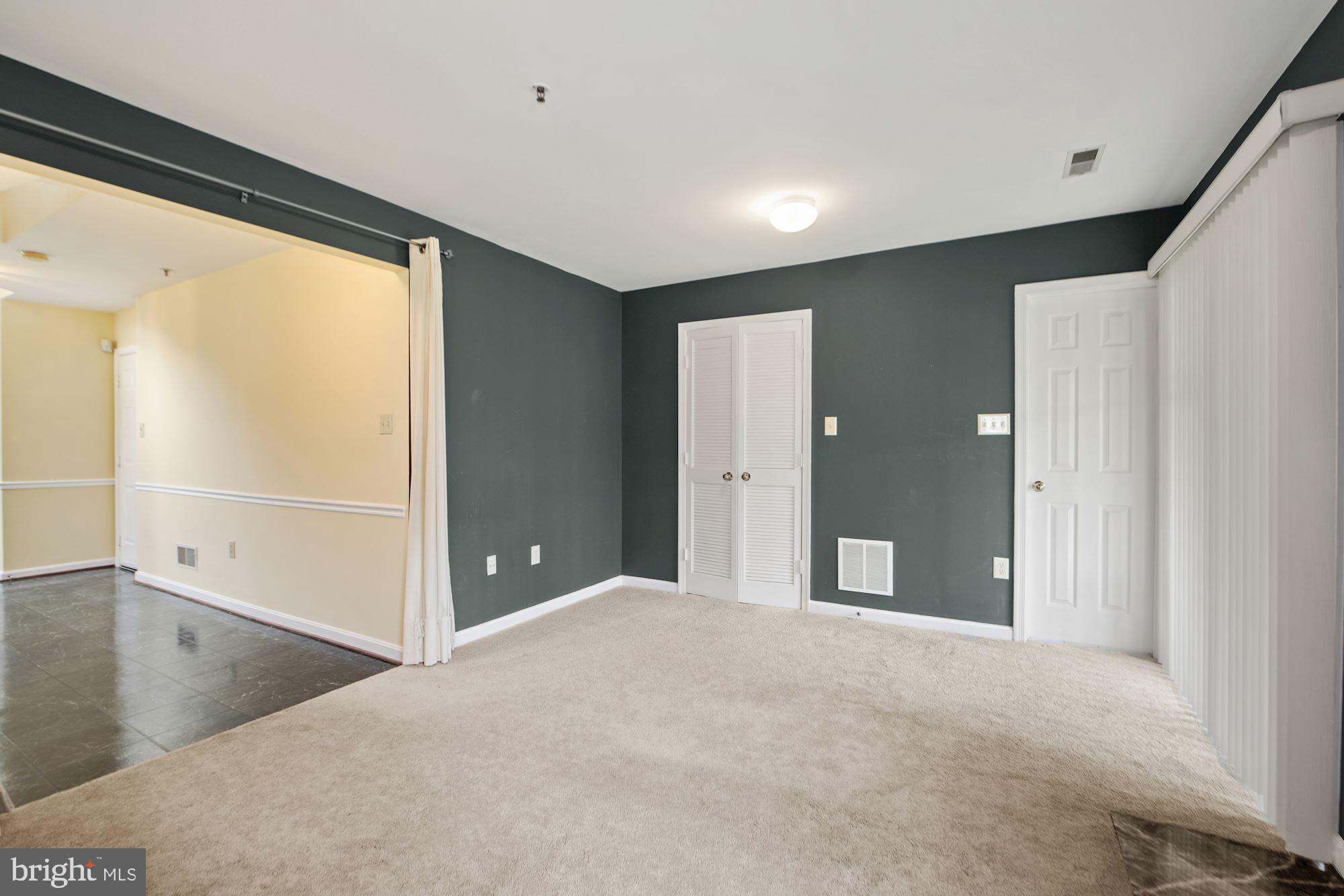 14211 Plum Run Way Silver Spring, MD 20906 - Photo 25 of 33 Family Room