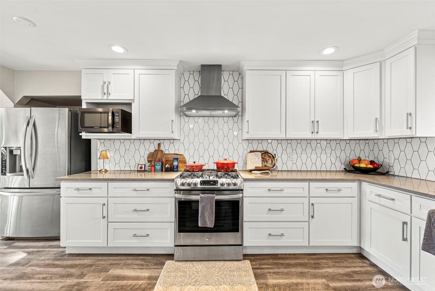 702 Yale Street Fircrest, WA 98466 - Photo 14 of 40