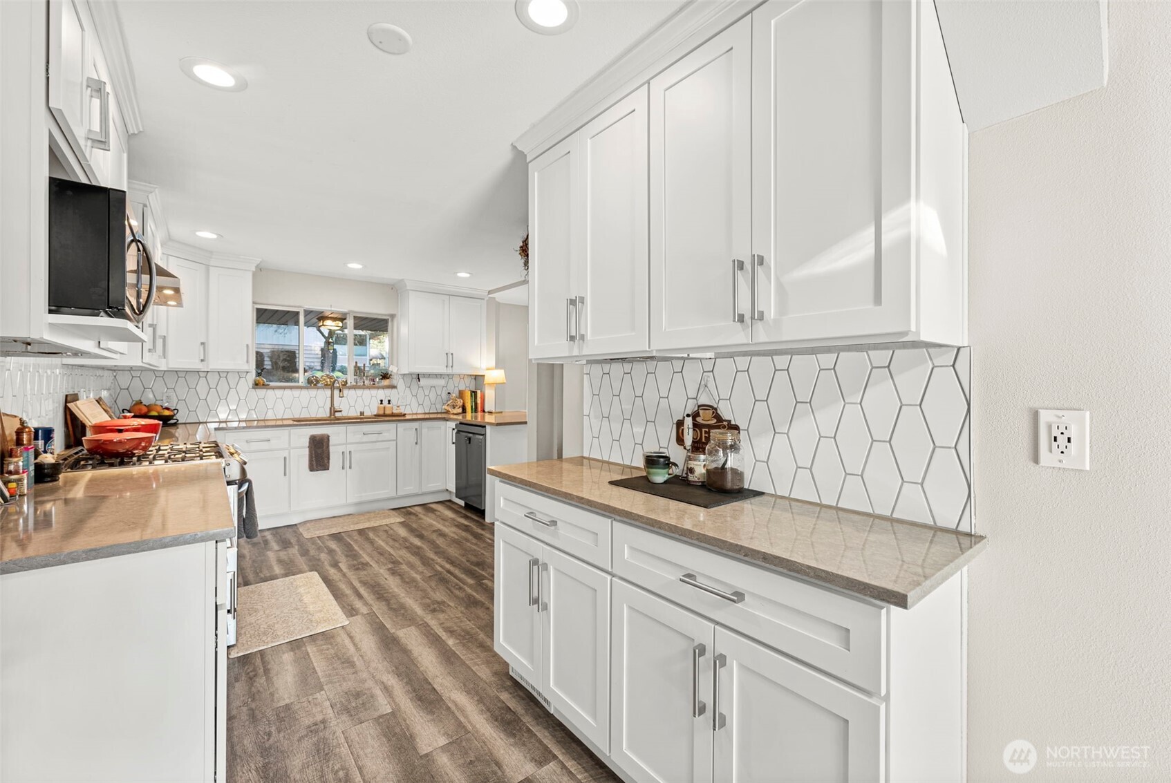 702 Yale Street Fircrest, WA 98466 - Photo 18 of 40